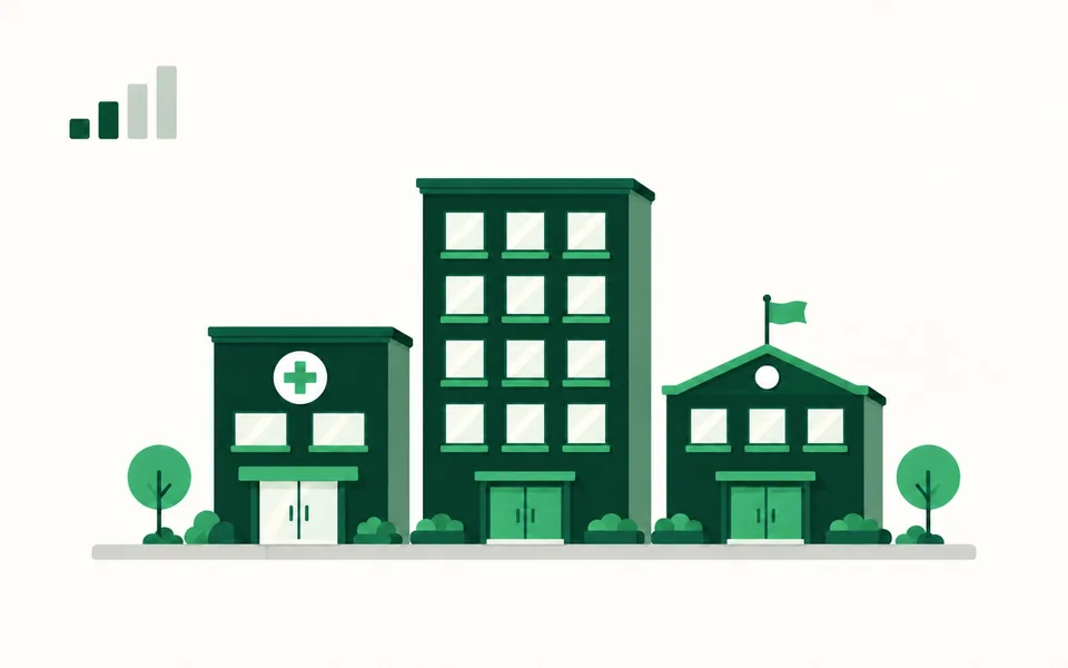 Ilustração de uma clínica, um prédio alto de escritórios e uma escola, lado a lado, em tons de verde.
